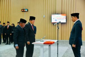 Pj. Bupati Batu Bara Lantik 3 Pejabat Pimpinan Tinggi Pratama.