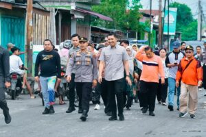 Pj. Bupati Batu Bara : Akibat Slokan Tersumbat, Jalan Ahmad Yani Terendam.