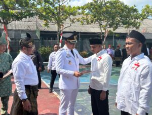 HUT RI Ke-79 : 1030 WBP Labuhan Ruku Terima Remisi. 40 Orang Bebas.