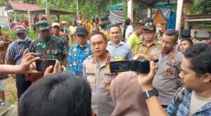 Tim Forensik RS Bhayangkara Bongkar Makam Siswa SMPN I STM Hilir. Kapolresta Rafhael : Mencocokkan VER.