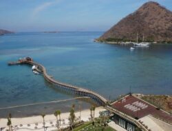 Wagub NTT Terkejut Ada Vila Mewah Diatas Laut Labuan Bajo.