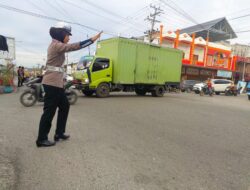 Sat Lantas Polres Batu Bara Giat Pengaturan Lalin Untuk Menjaga Kamseltibcarlantas.