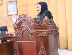 Bupati Batu Bara Absensi Rapat Paripurna Pandangan Umum Fraksi di DPRD Menyetujui R-RPJMD.