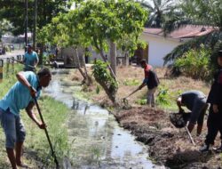 Lapas Labuhan Ruku Wujudkan Pemasyarakatan Bermanfaat Lewat Aksi Bersih-Bersih Paret.