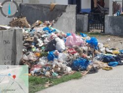 Copot Kabid Kebersihan. Penumpukan Sampah di Jalan Sumatera Tanjung Tiram Belum Teratasi.