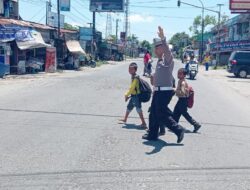 Siang Bolong : Sat Lantas Polres Batu Bara Giat Pengaturan Lalin.
