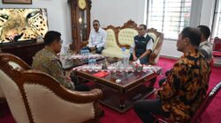 PT Inalum Salurkan Bantuan Stimulan Rehab Tiga Gereja Melalui Bupati Humbahas Pasca Banjir.