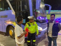 Kasat Lantas Polres Batu Bara Bersama HK Sosialisasikan Ops Microsleep Pengguna Jalan Tol.